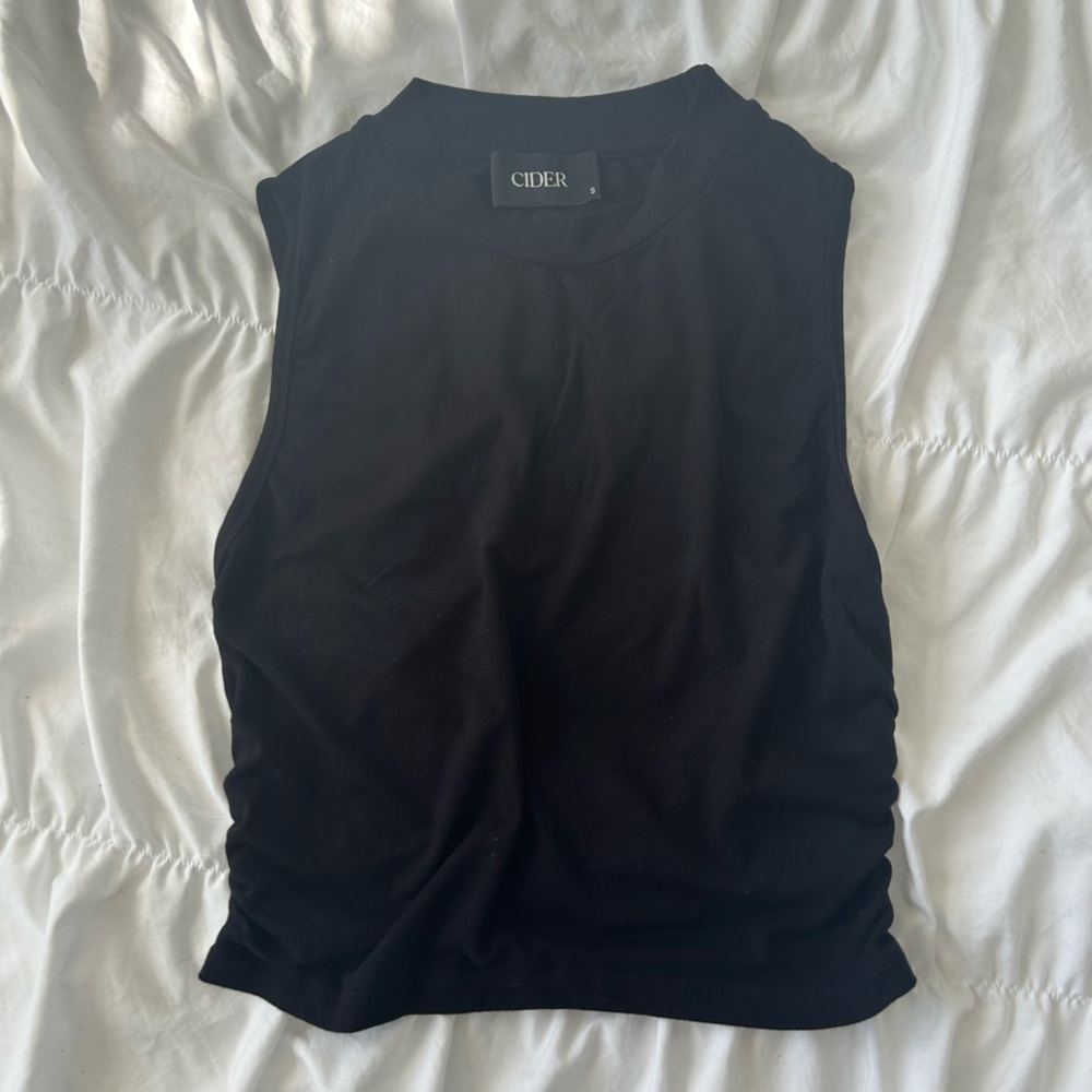 Cider Elegant Black Top